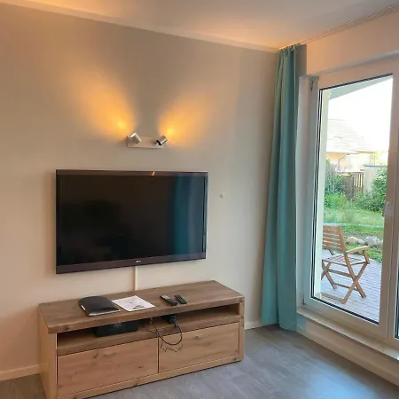 Strandnah Mit Terrasse *