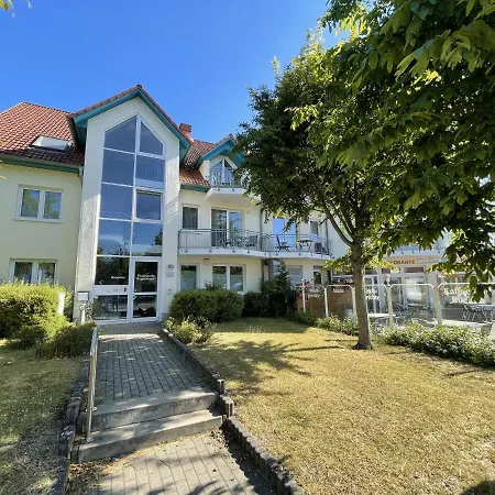 Strandnah Mit Terrasse * Zempin